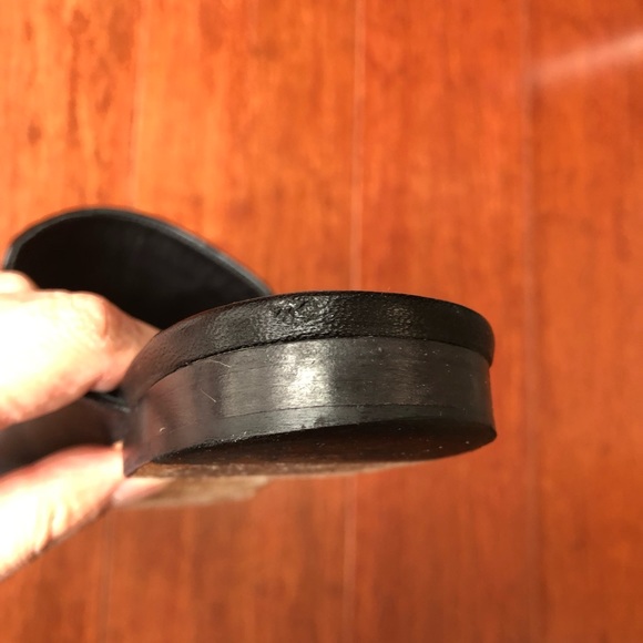 Chanel black leather mule with silver tone chain and charms - Picture 16 of 17